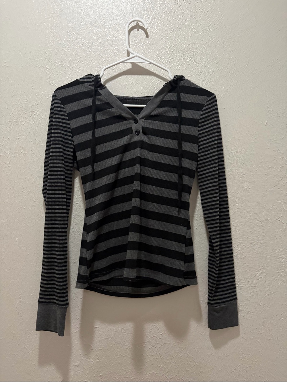 Fitted Striped Hooded Long-Sleeve Top